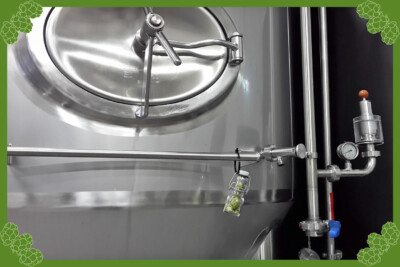 Grünhopfenbier Grüner Kuckuck - Gär- und Lagertank Grünhopfenbier Grüner Kuckuck - Gär- und Lagertank